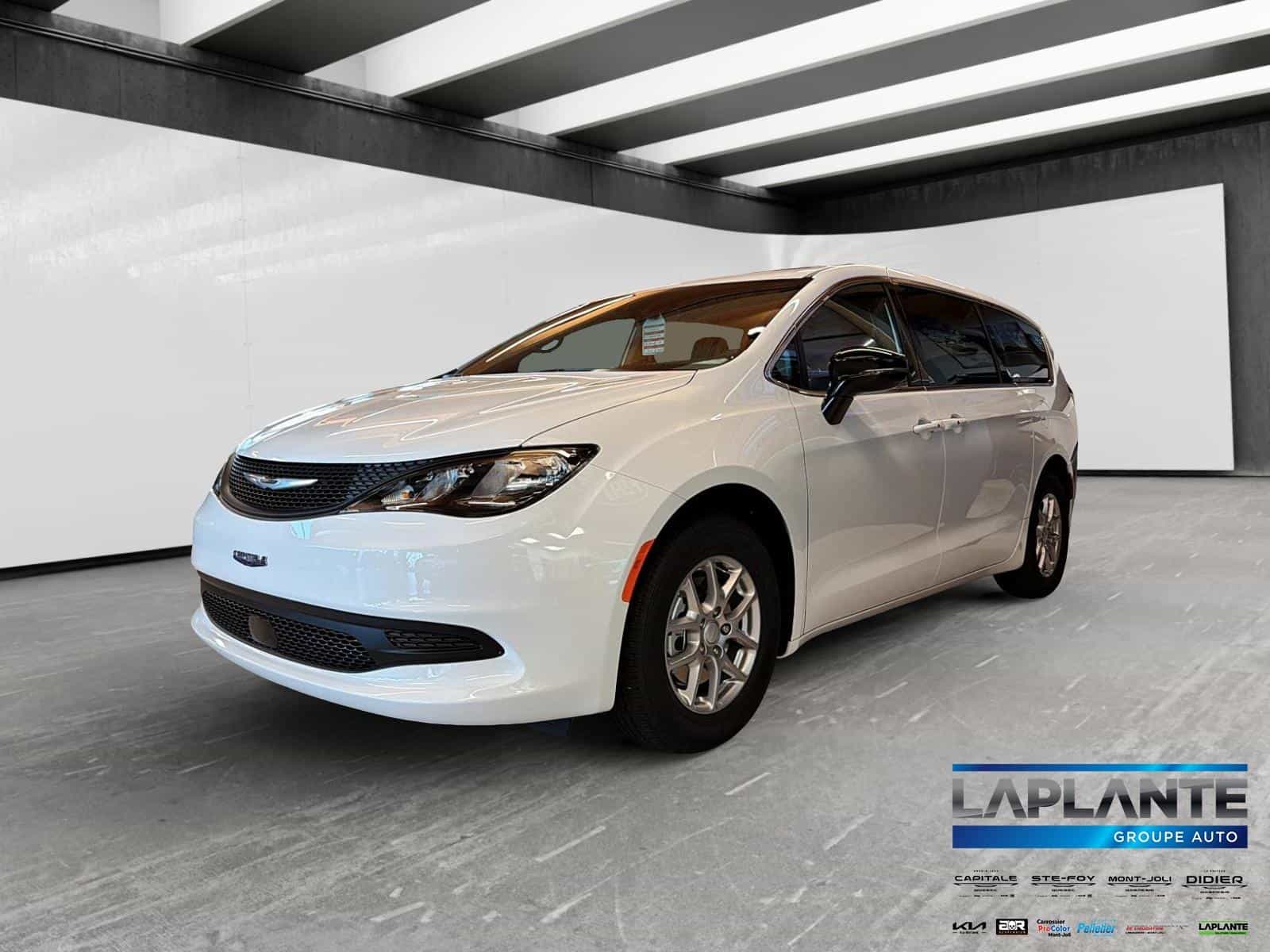 2027 Chrysler Grand Caravan SXT - Image 1