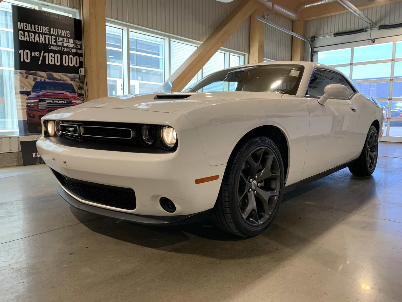 2018 Dodge Challenger SXT - Image 1