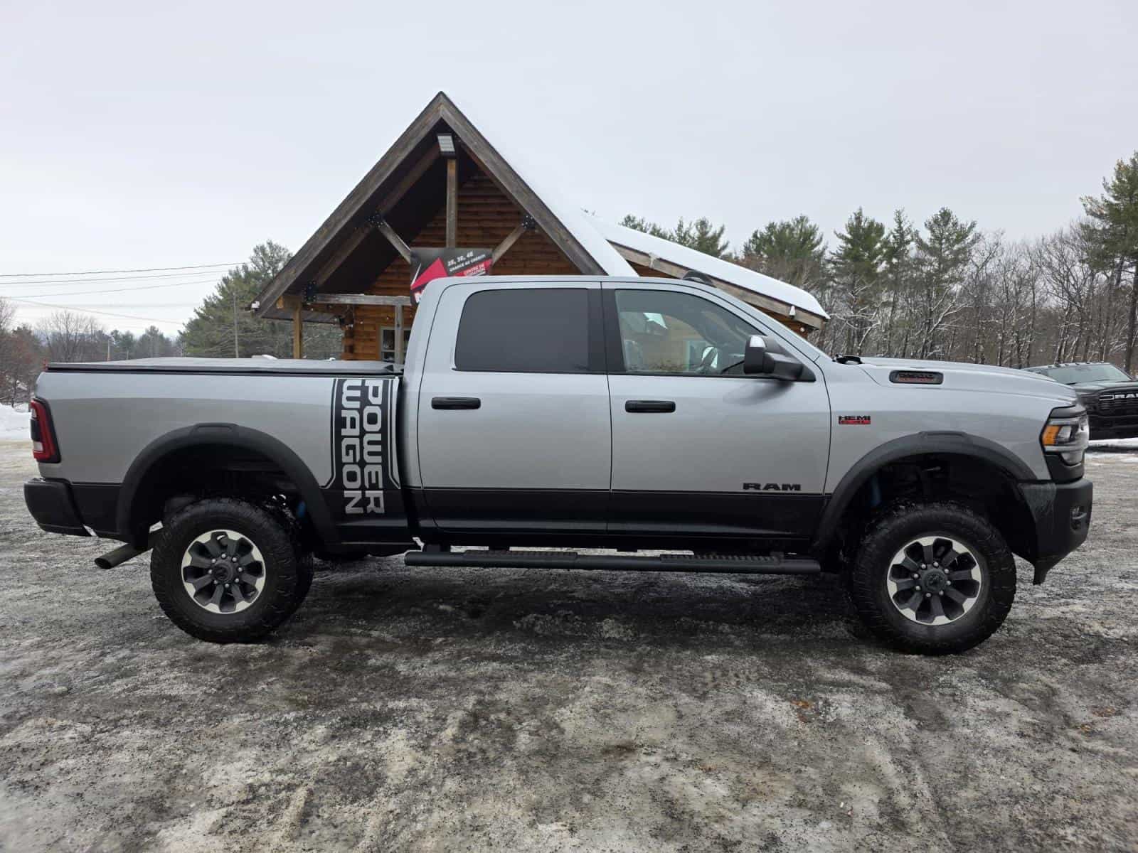 2020 RAM 2500 Powerwagon - Image 5