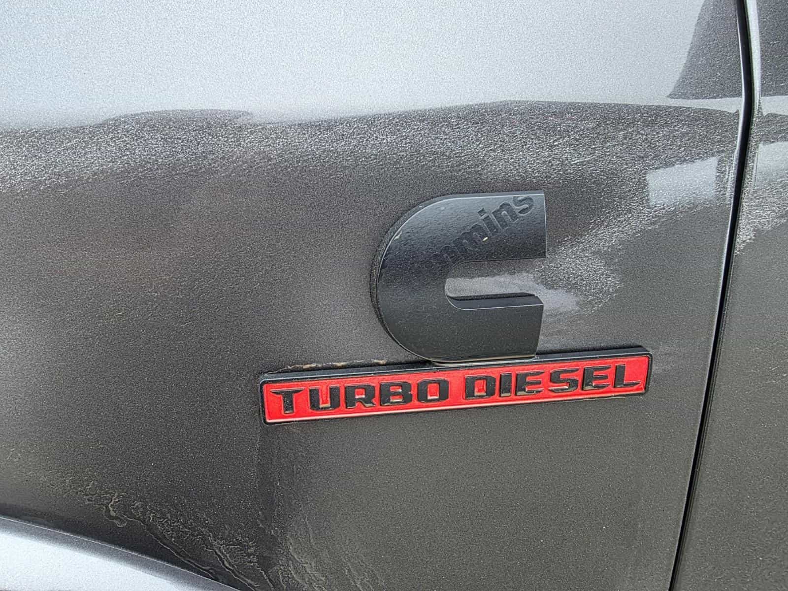 2020 RAM 3500 Laramie - Image 11