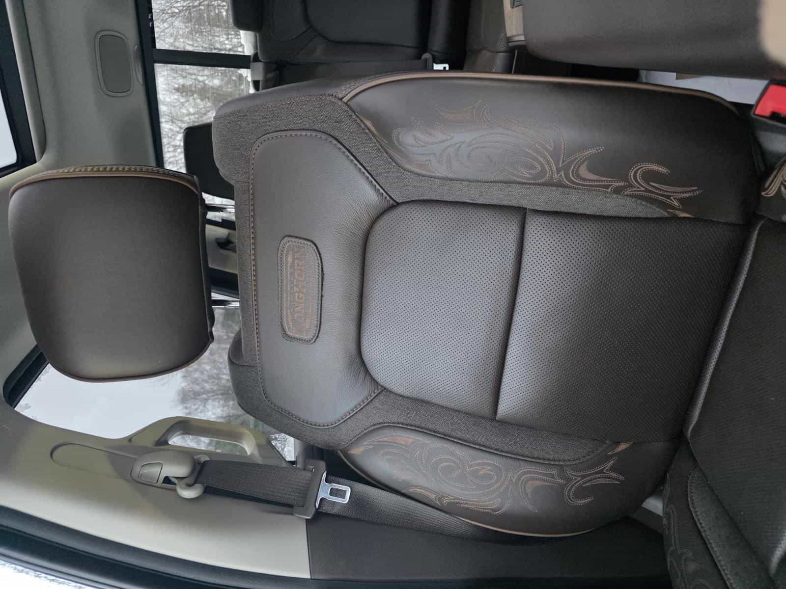 2025 RAM 1500 Limited Longhorn - Image 17