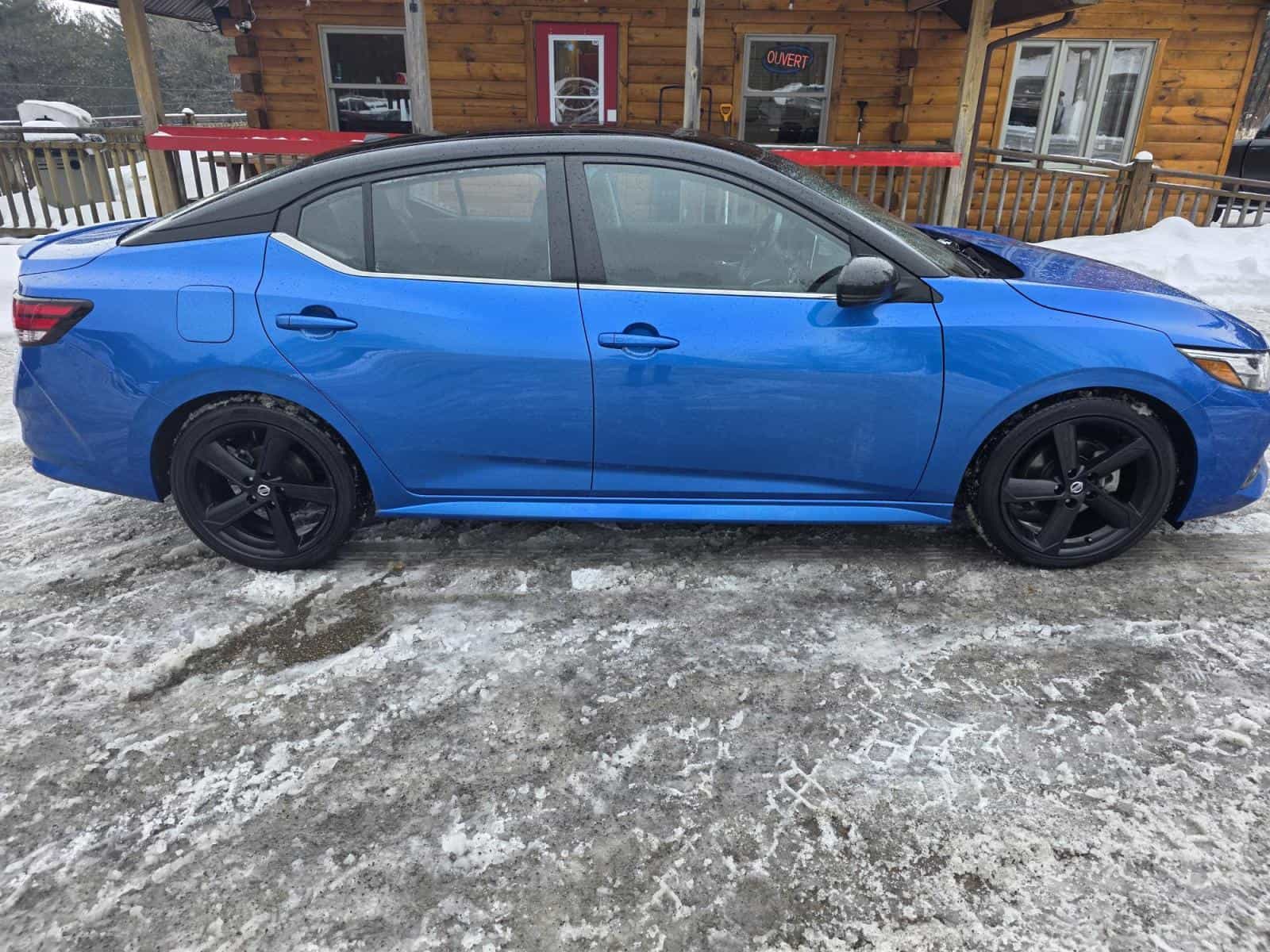 2021 Nissan SENTRA SR SR - Image 6