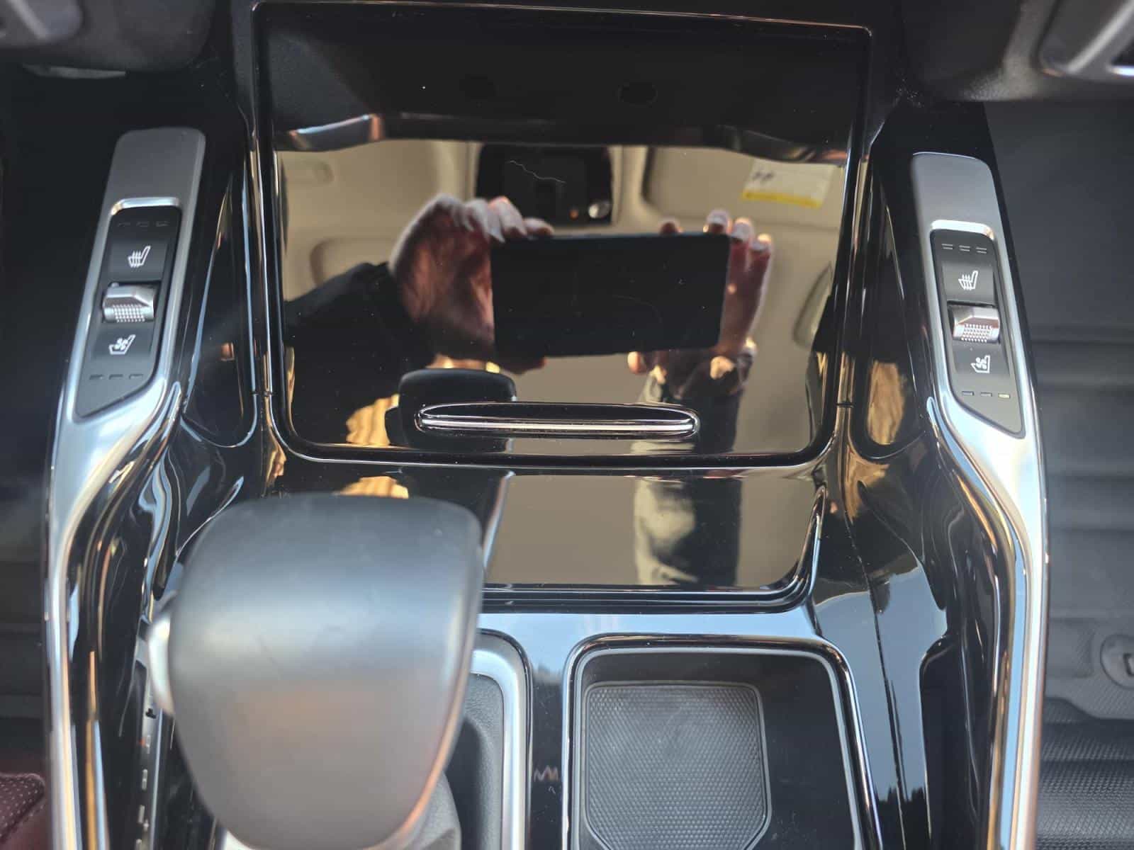 2023 Kia Sorento SX - Image 14