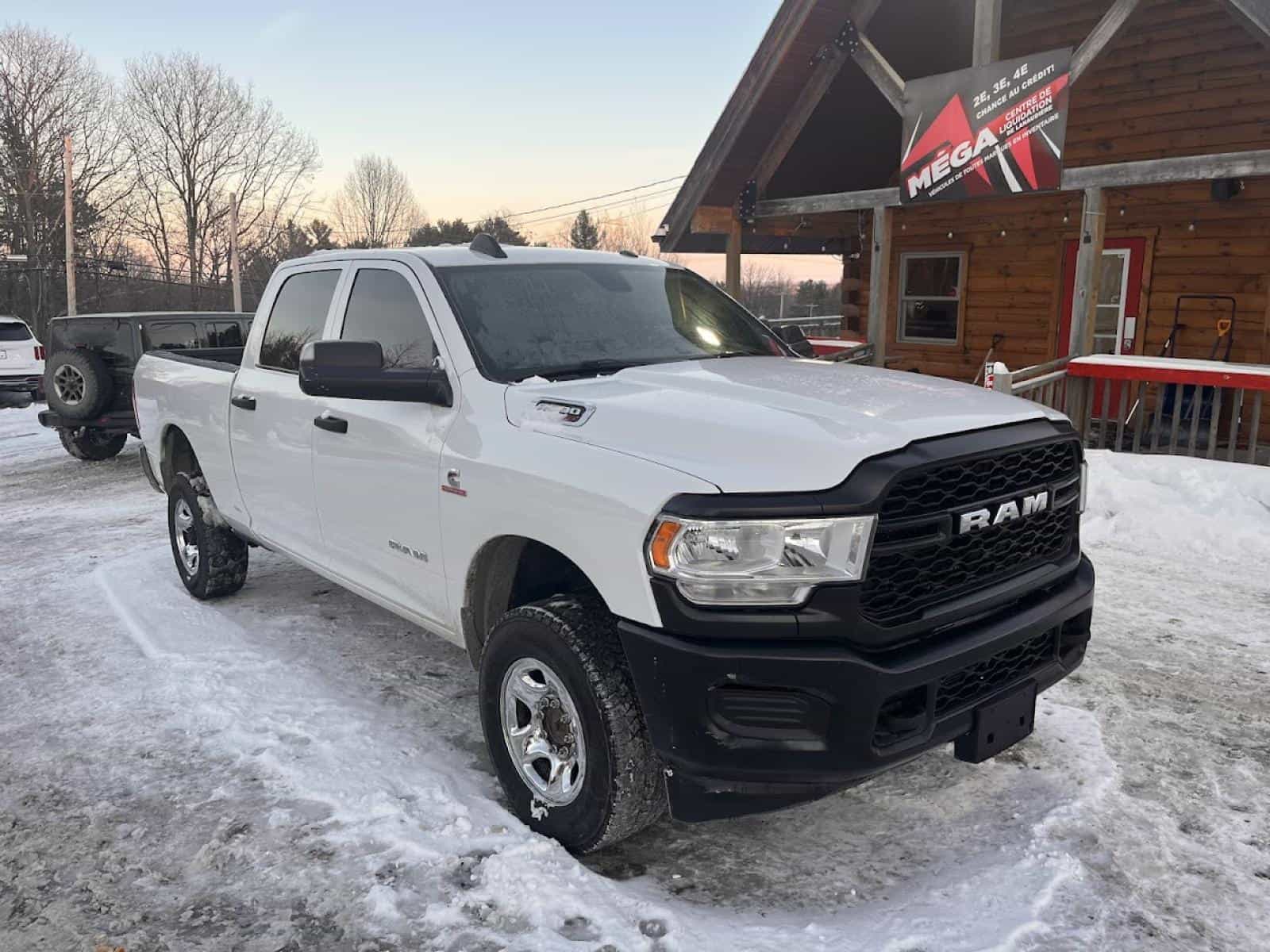 2022 RAM 2500 Tradesman - Image 2