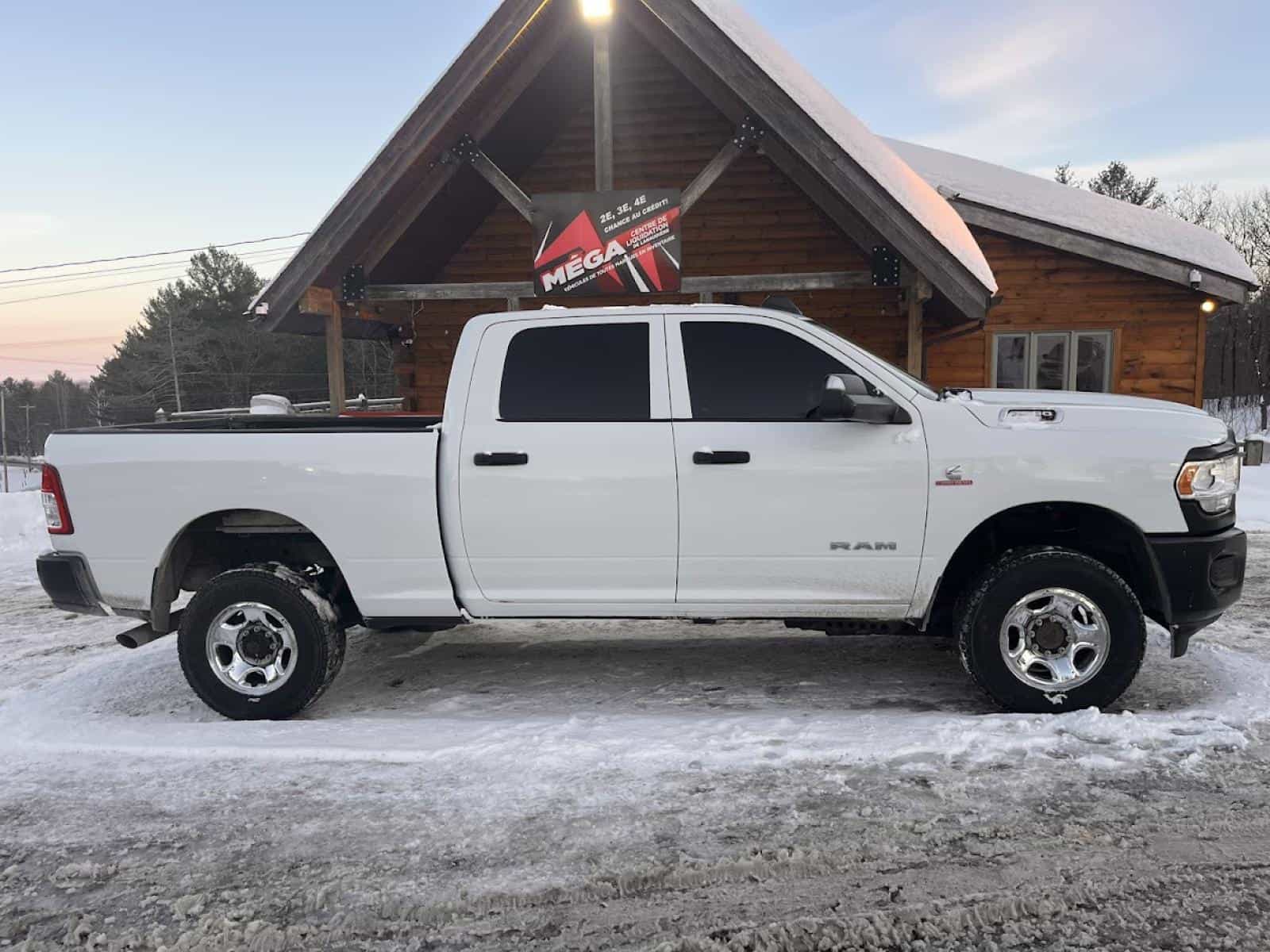 2022 RAM 2500 Tradesman Tradesman - Image 4