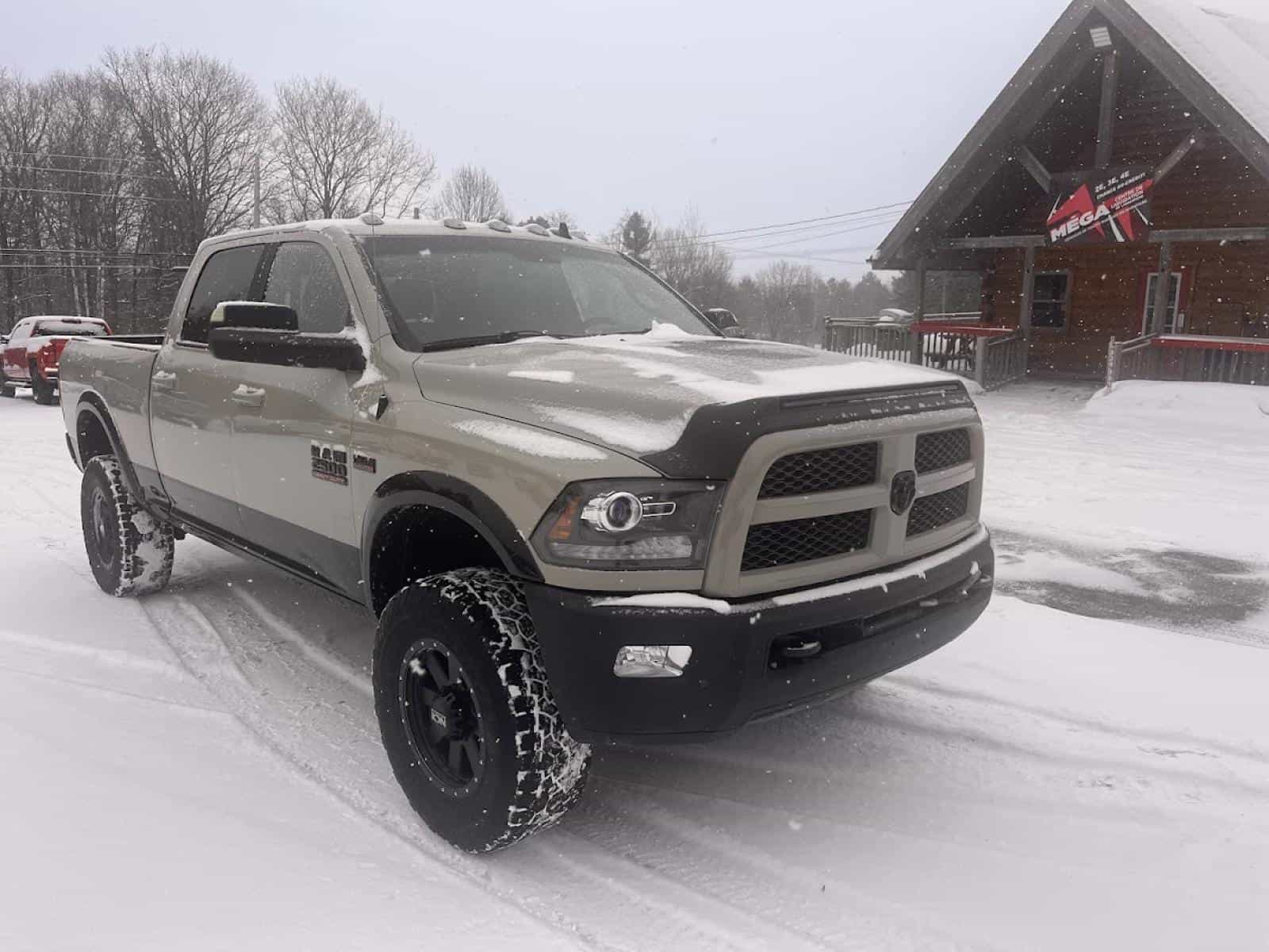 2018 RAM 2500 Power Wagon - Image 2