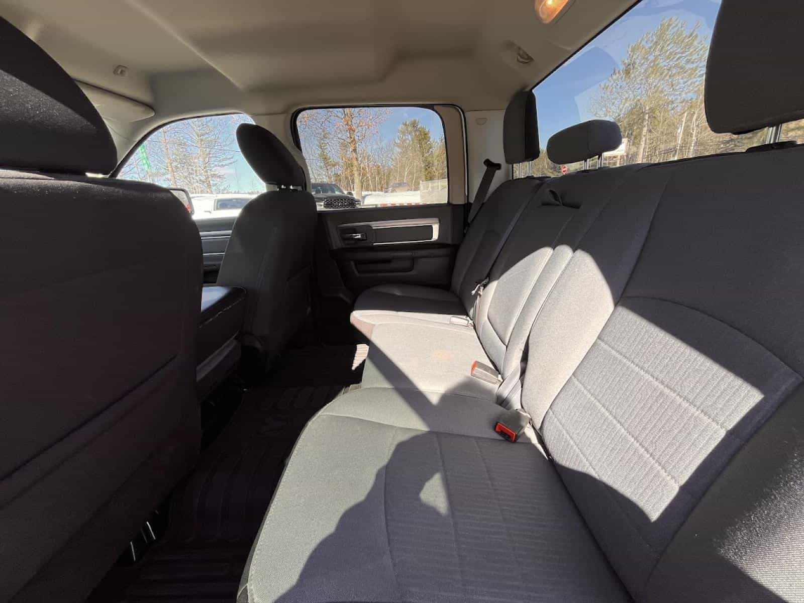 2023 RAM 1500 SLT - Image 16