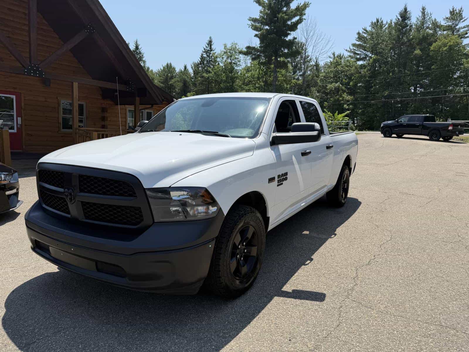 Image 1 RAM 1500 Classic Tradesman 2023