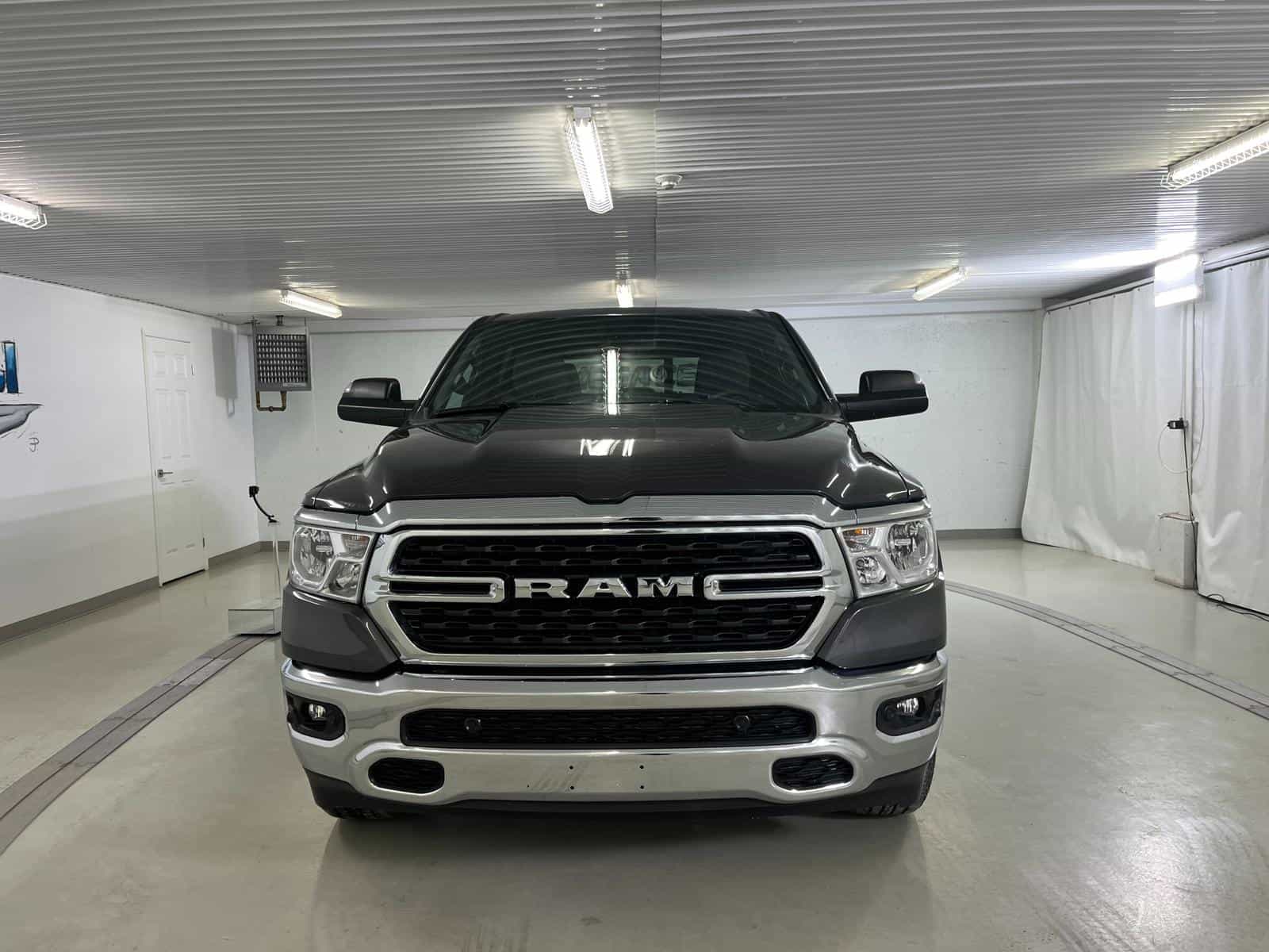 2024 RAM 1500 Big Horn - Image 2