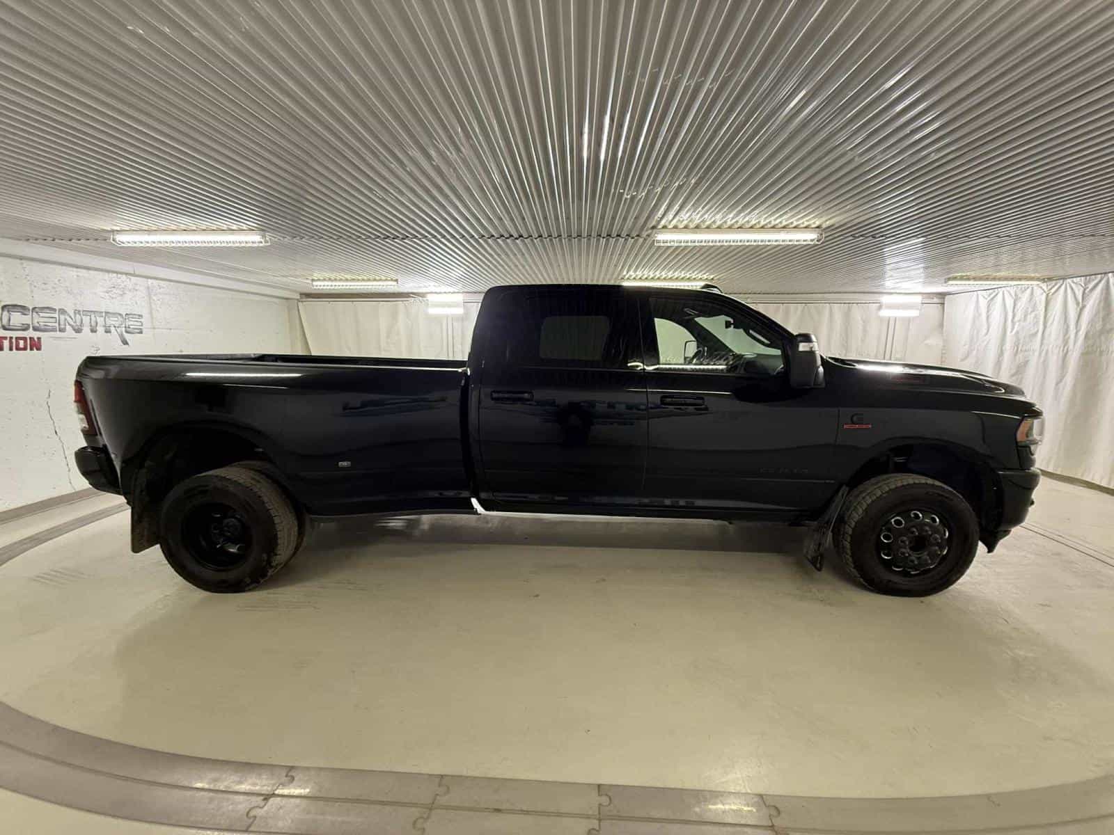 2024 RAM 3500 Big Horn Big Horn - Image 4