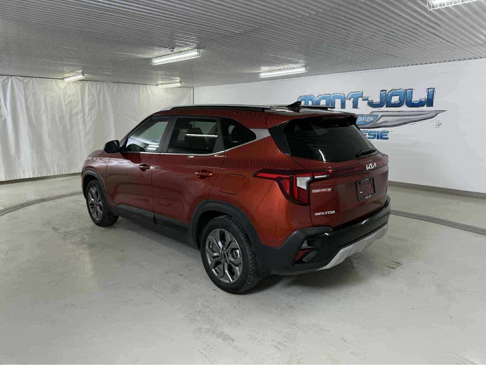 2025 Kia Seltos EX - Image 4