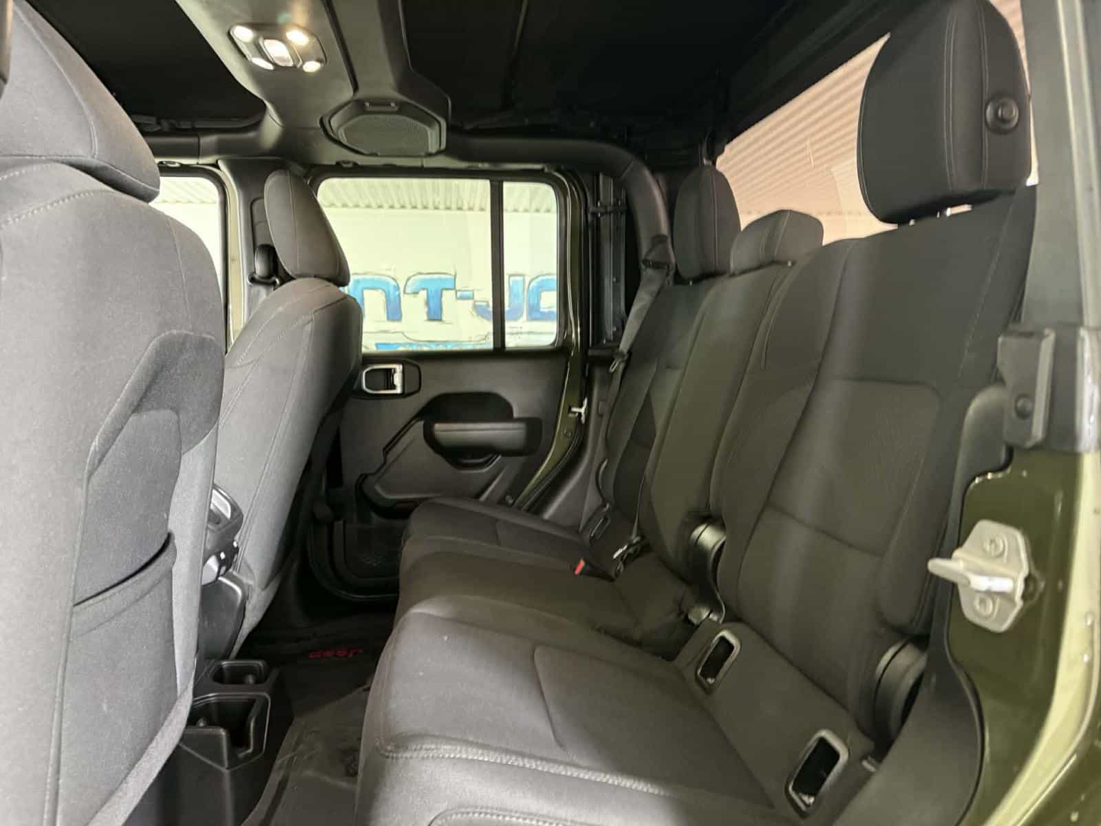 Image 9 Jeep Gladiator Sport Willy's 2022