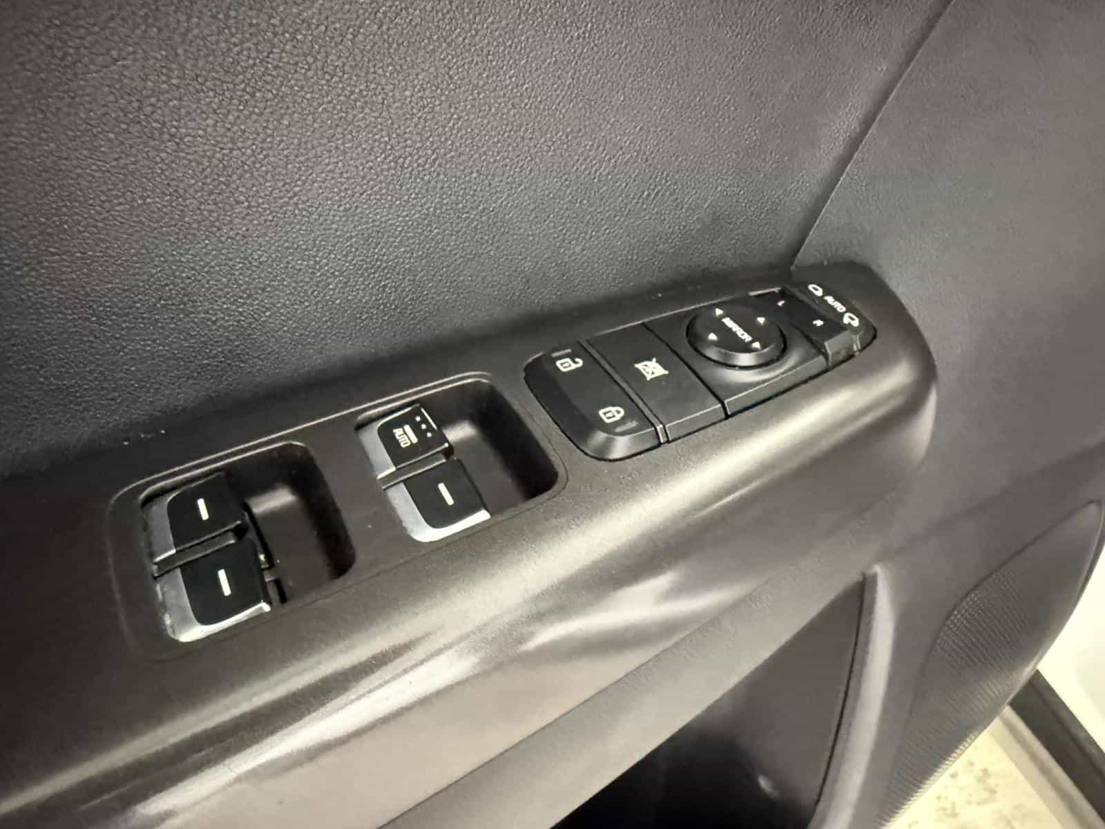 2017 Kia SPORTAGE EX EX - Image 14