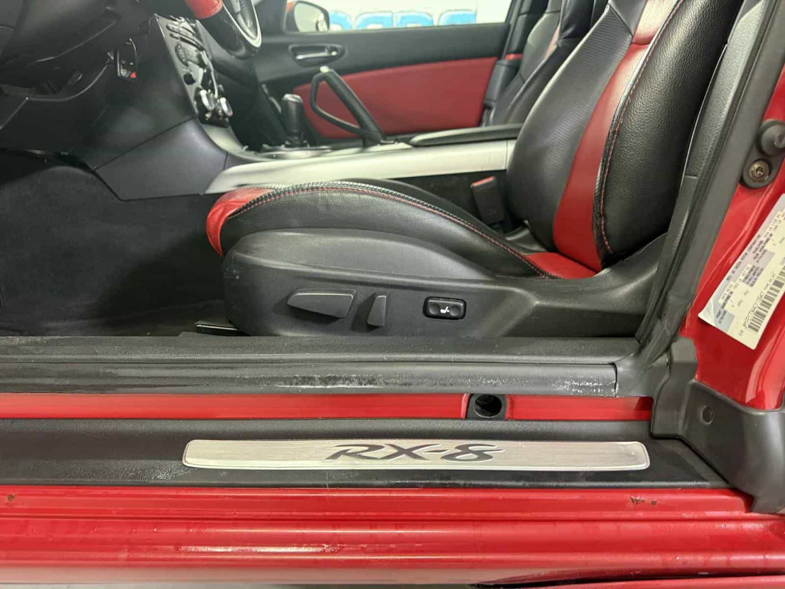 2004 Mazda RX-8 GT - Image 12