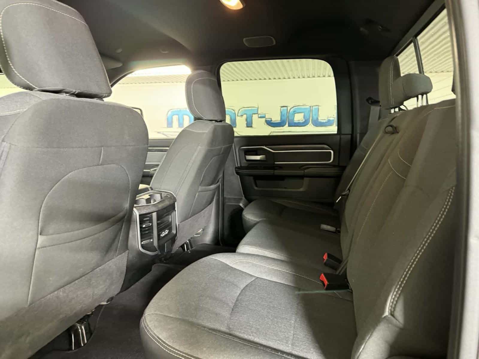 2023 RAM 2500 Big Horn - Image 9