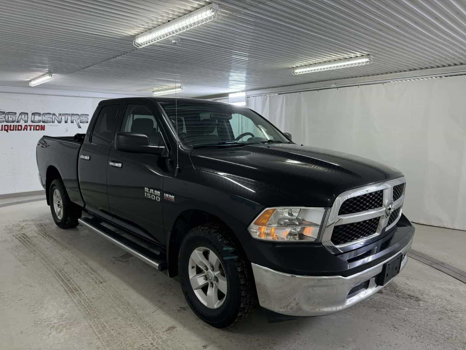 2016 RAM 1500 SLT SLT - Image 3