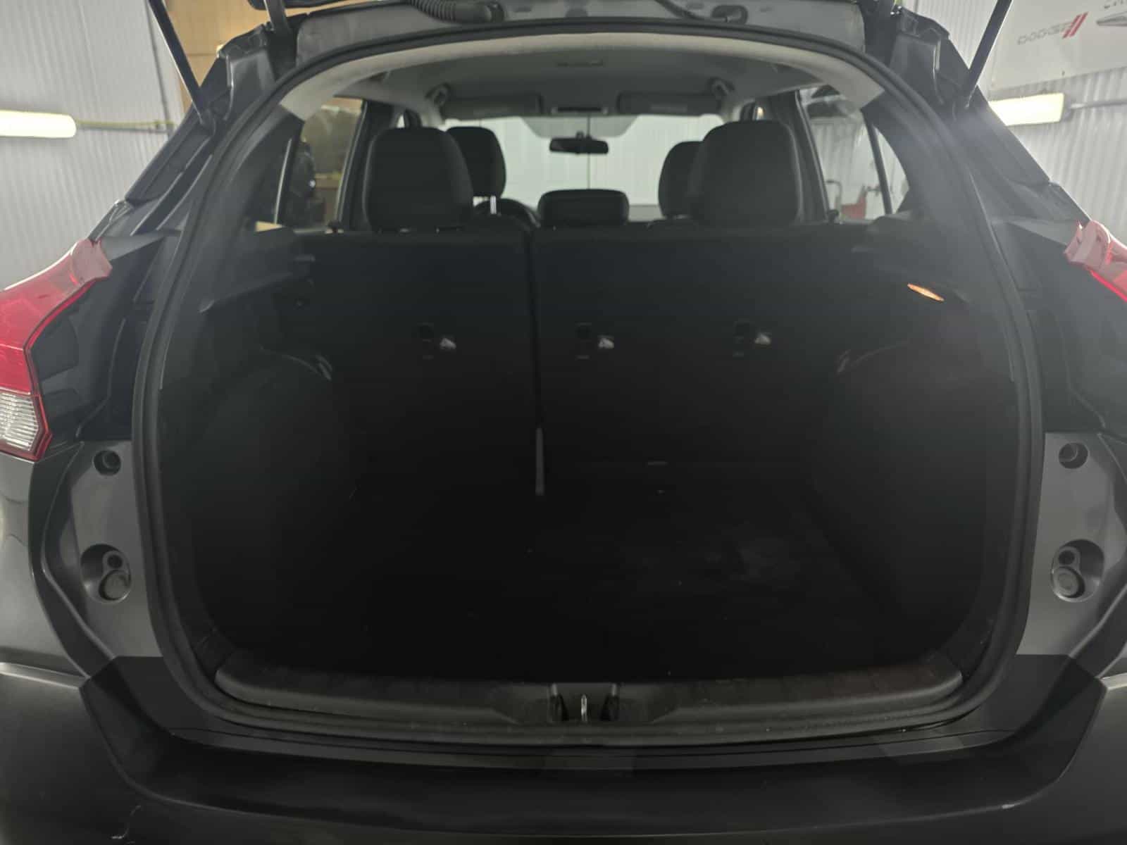 2019 Nissan Kicks SV - Image 10