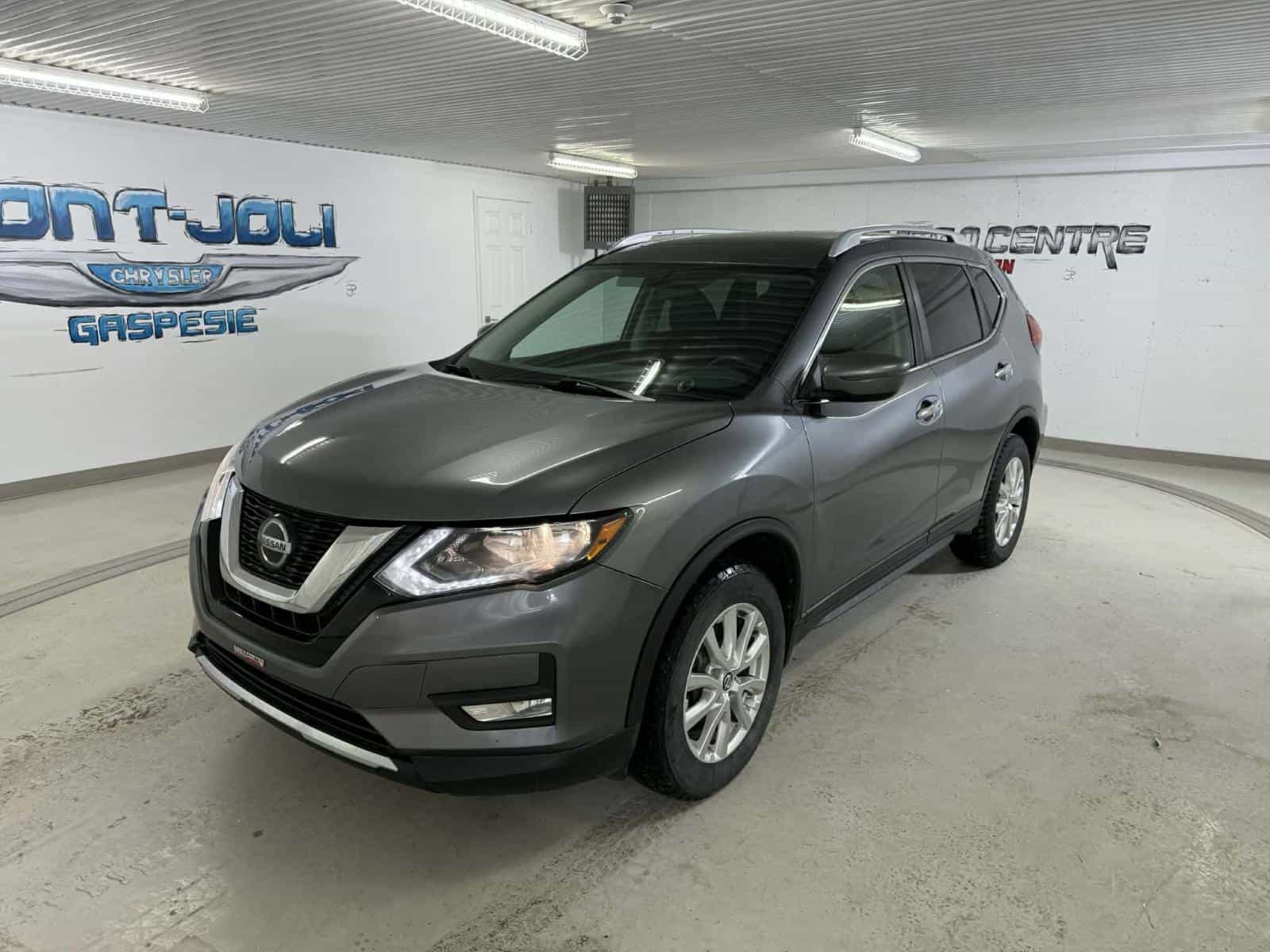 2018 Nissan Rogue SV - Image 1