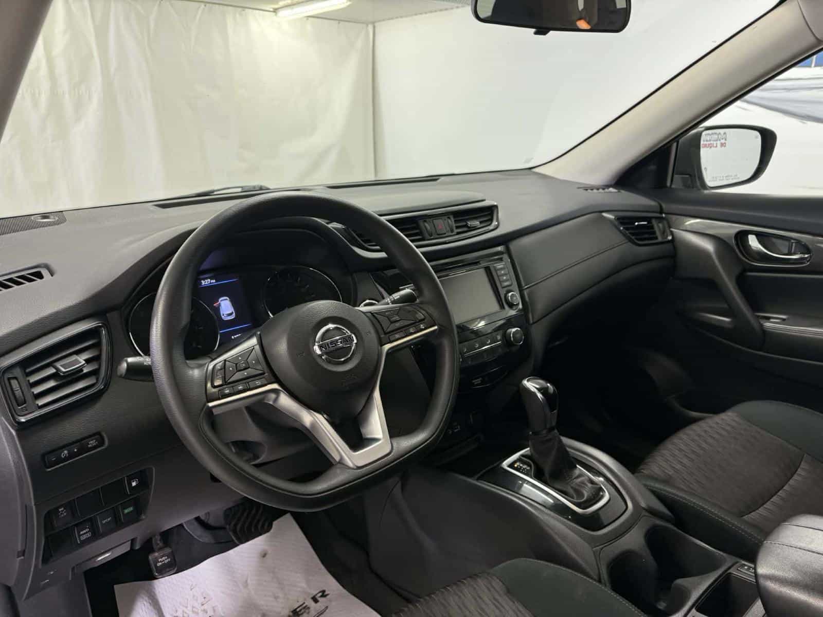 2018 Nissan ROGUE S/SL/SV SV - Image 11