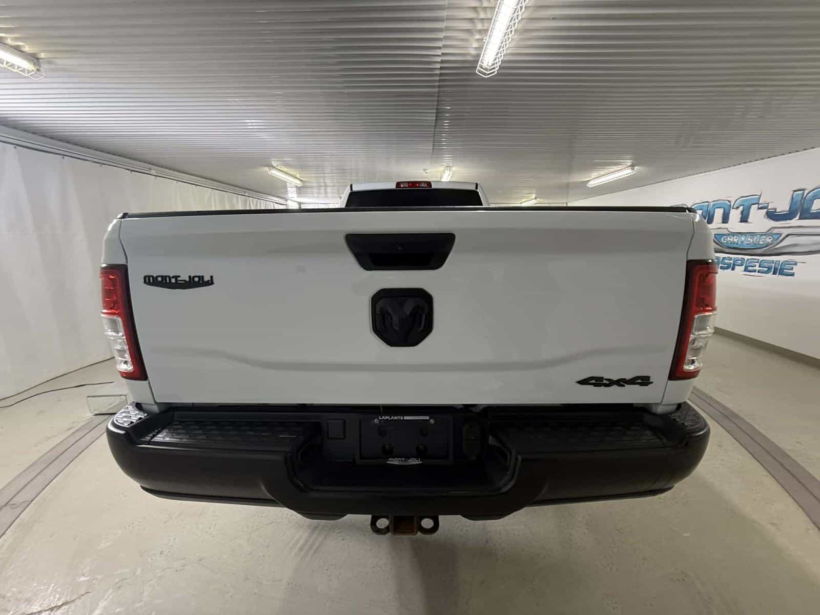 2023 RAM 2500 Tradesman - Image 4