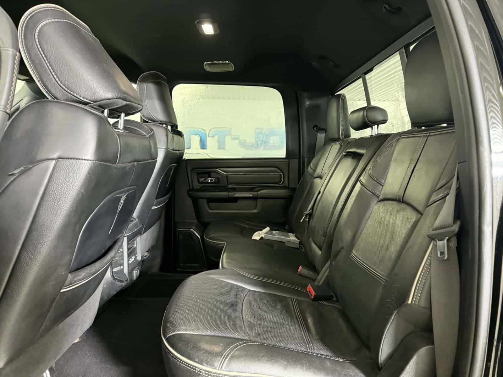 2022 RAM 2500 Limited - Image 11