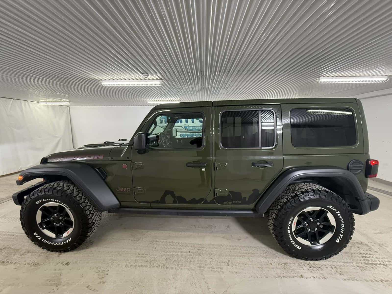 2021 Jeep Wrangler Unlimited Rubicon - Image 2
