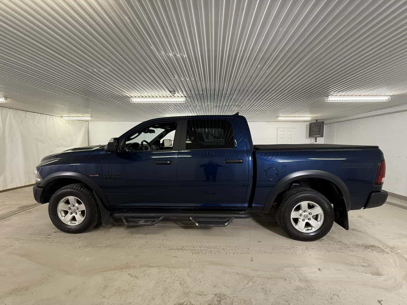 2021 RAM 1500 CLASSIC SLT Warlock - Image 2