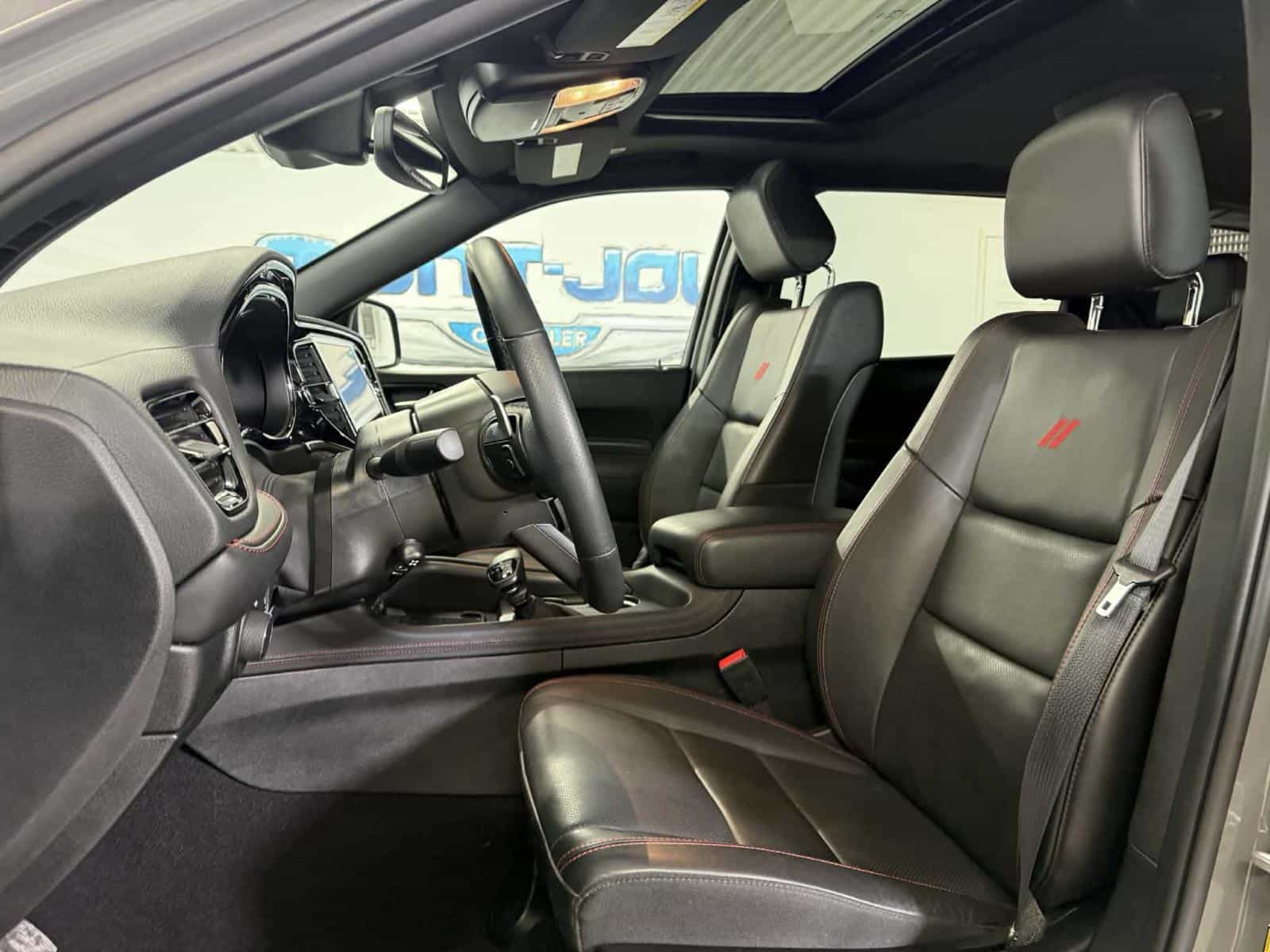 2025 Dodge Durango R/T - Image 11