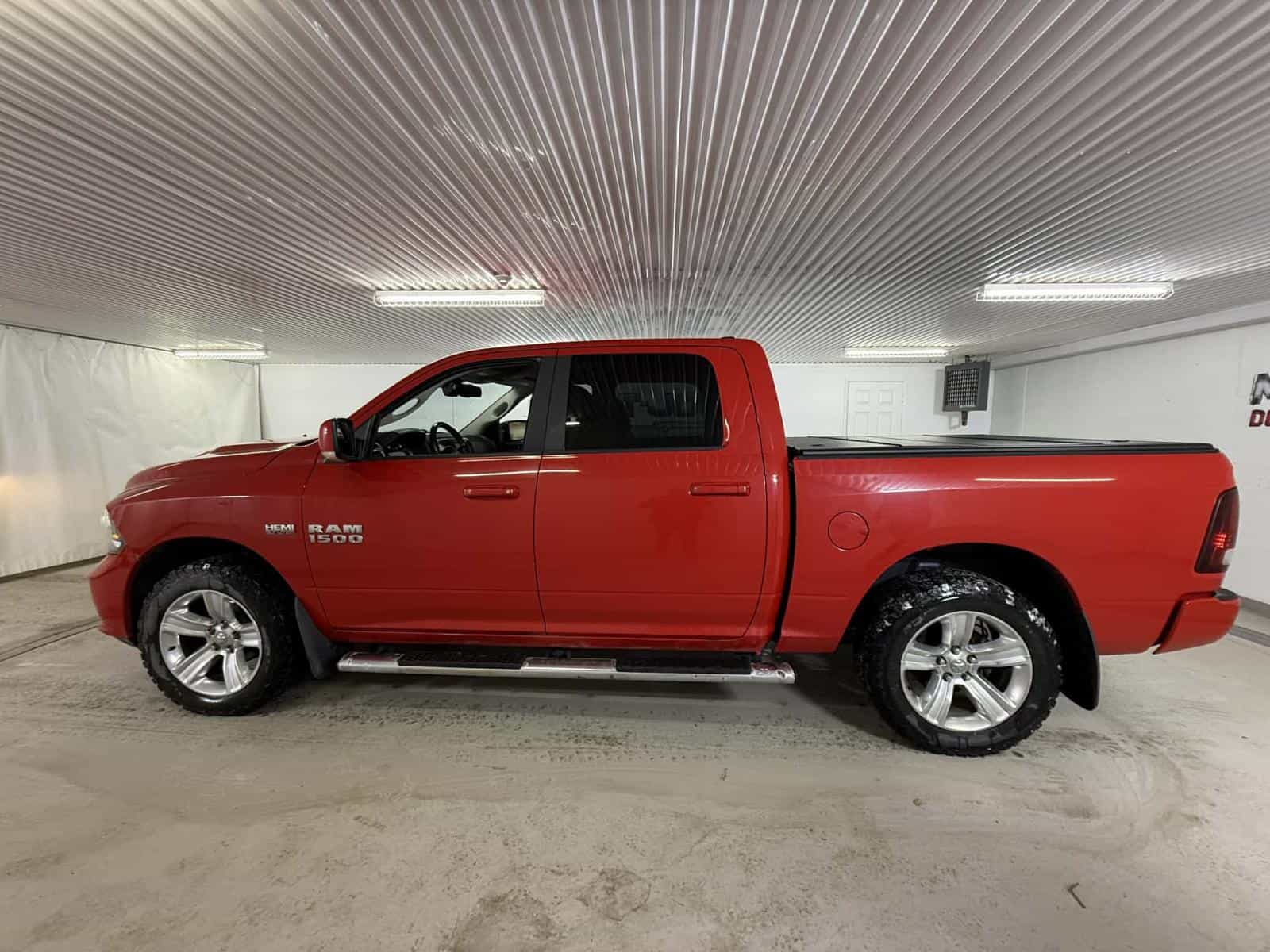 2013 RAM 1500 Sport - Image 2
