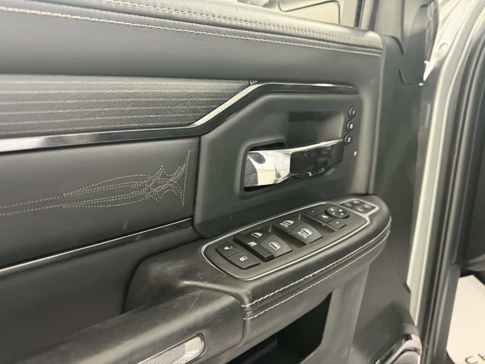 Image 16 RAM 2500 Limited 2023