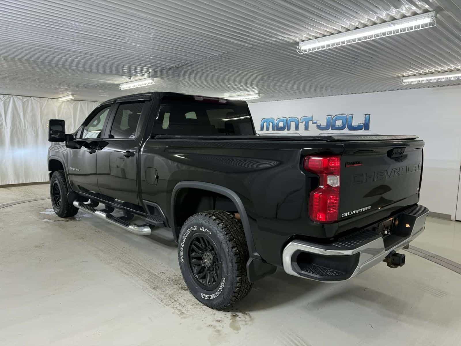 2021 Chevrolet Silverado 2500 LT - Image 3