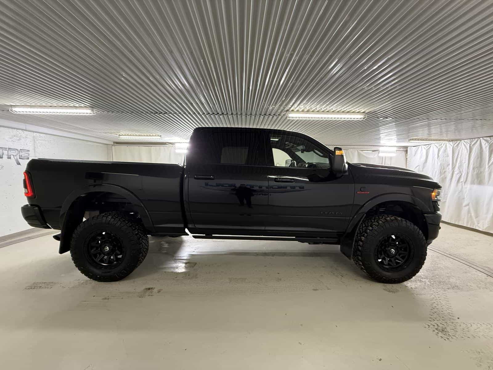 2024 RAM 2500 Limited - Image 6