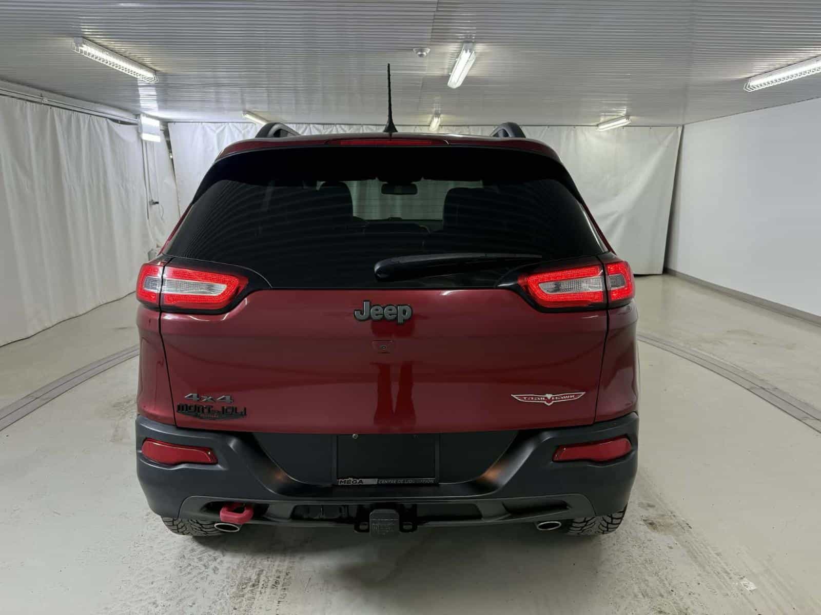 2016 Jeep Cherokee Trailhawk - Image 4