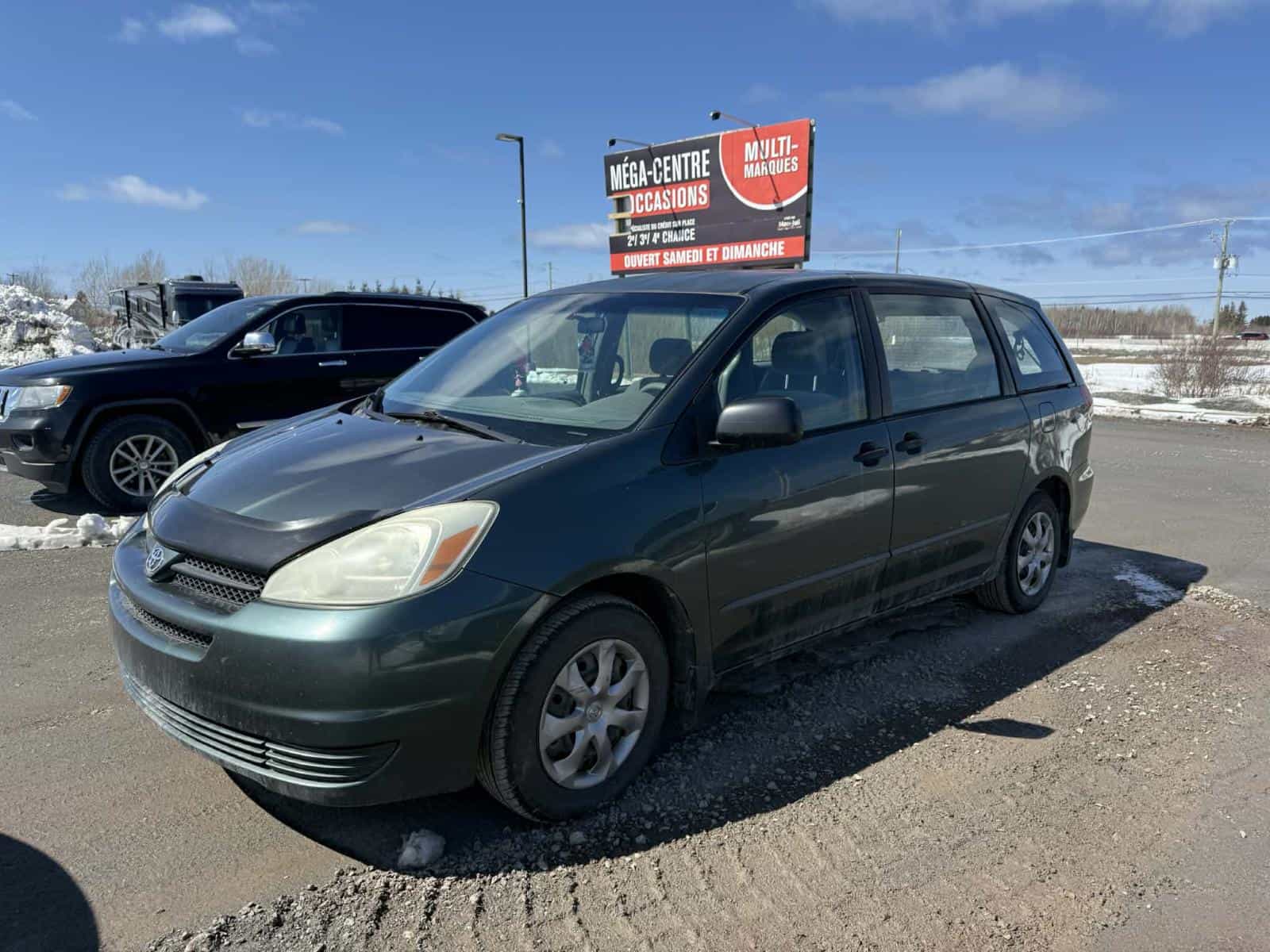 2004 Toyota Sienna CE - Image 1