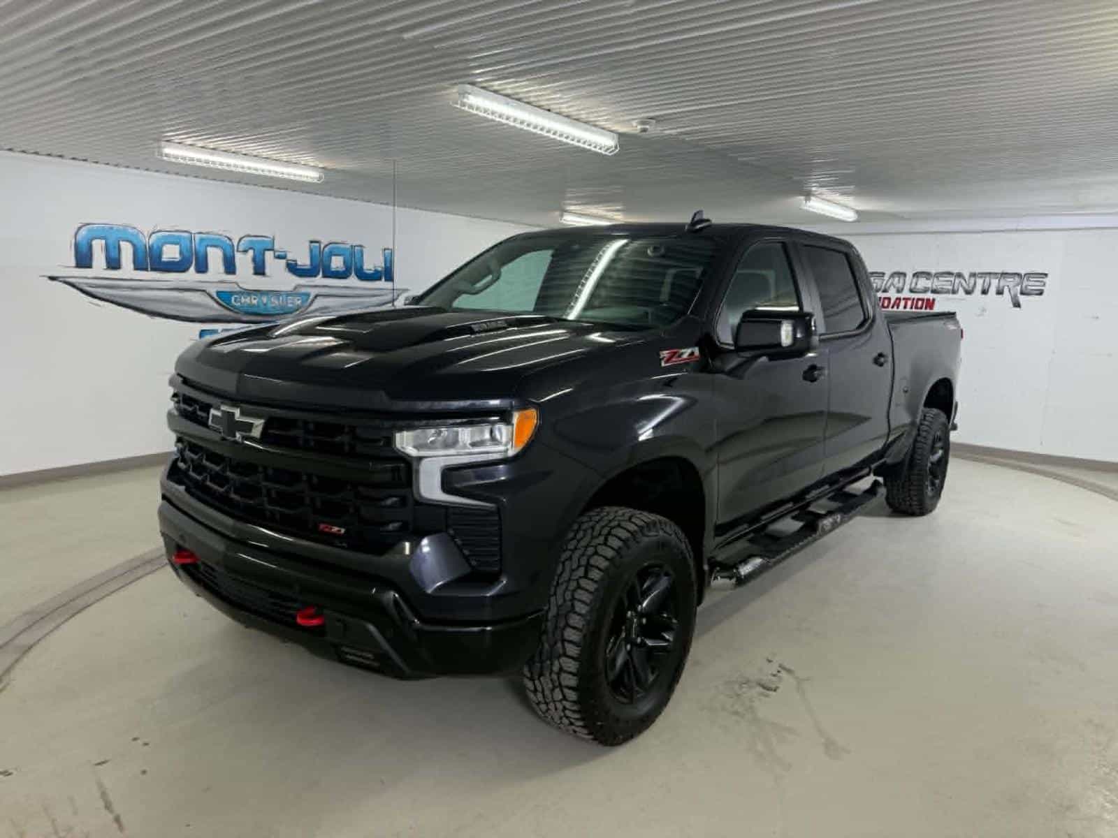 2024 Chevrolet Silverado LT Trail Boss - Image 1
