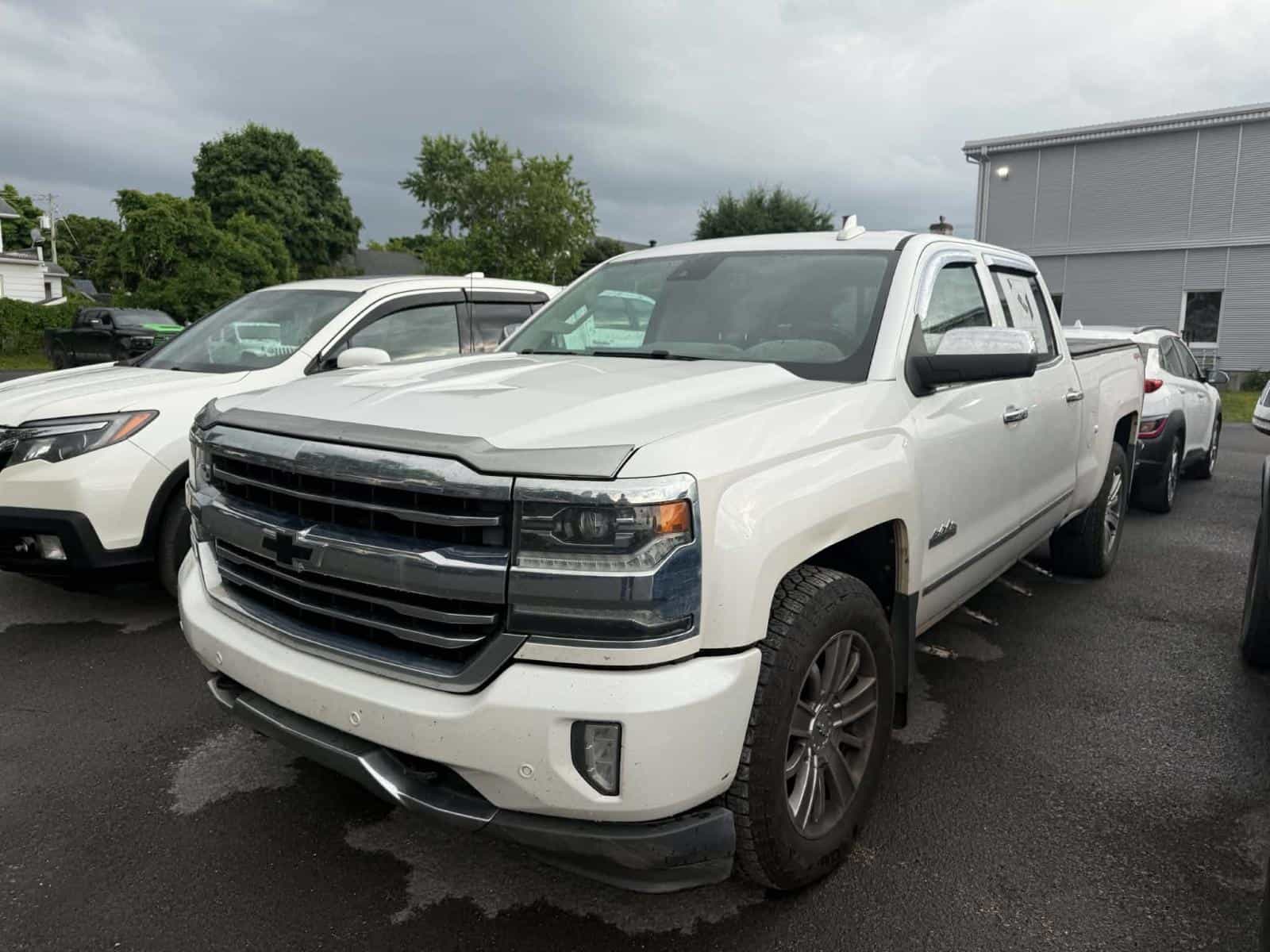 2017 Chevrolet Silverado 1500 High Country - Image 1