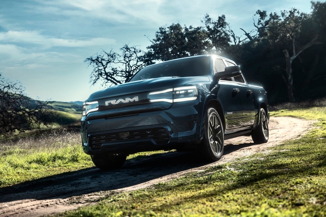 Motorisation et performances du RAM REV 2025.