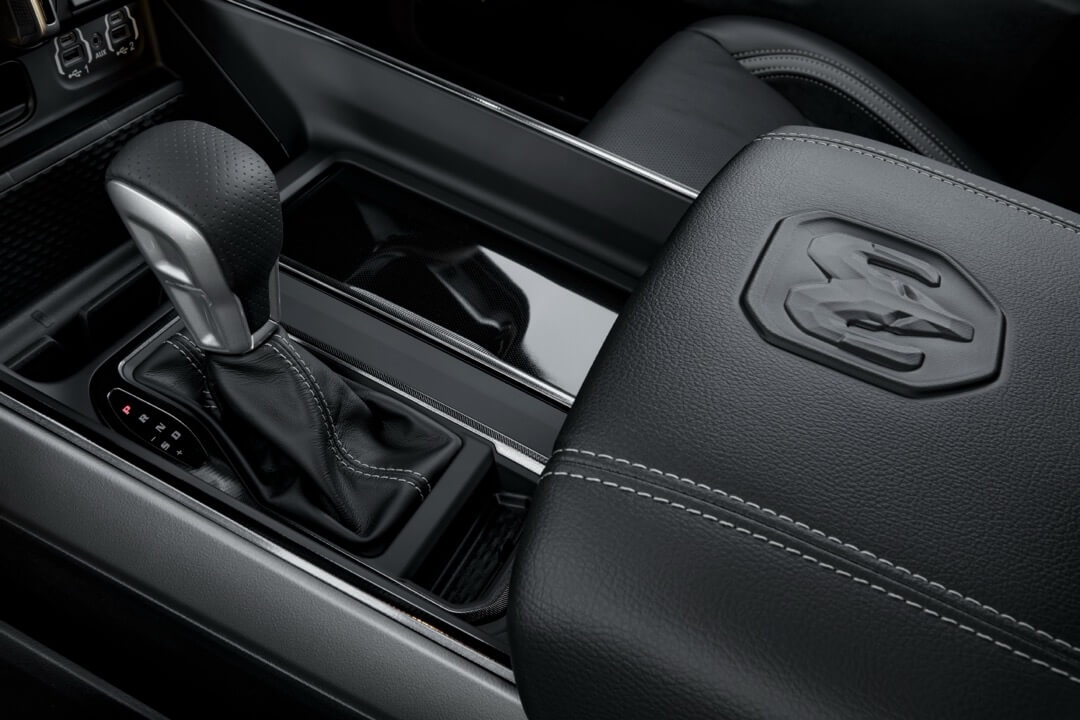 Console centrale du RAM 1500 2024.