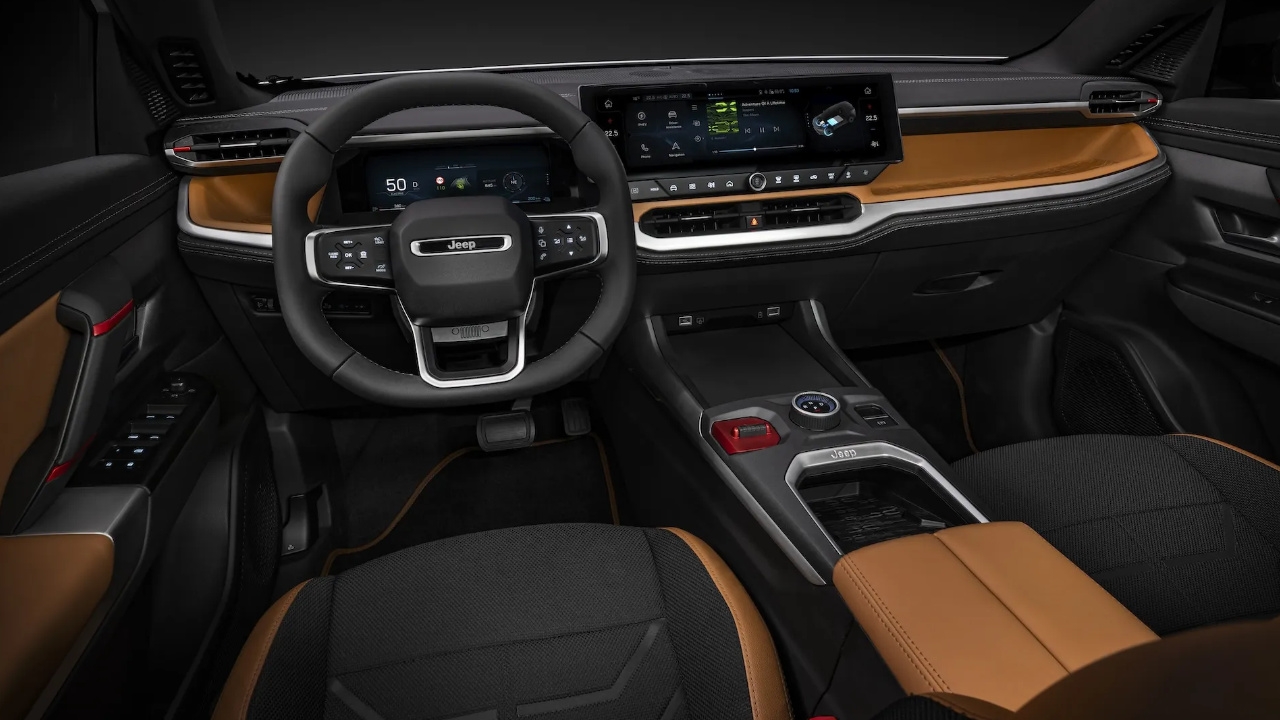 vue de l'habitacle et du tableau de bord d'un Jeep Compass 2026